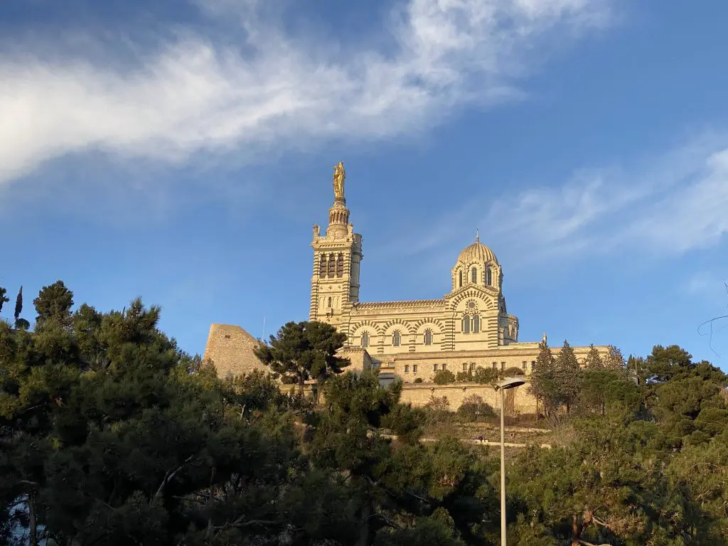 Une visite de Notre Dame de la Garde avec nos étudiants de première année de BTS Tourisme