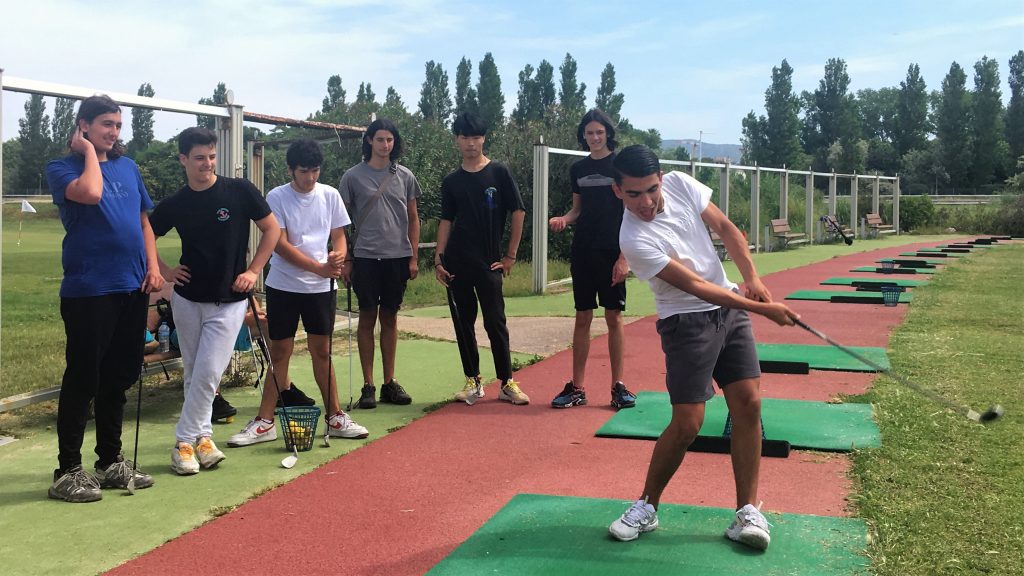 Le Golf avec la section sport de Charles Péguy